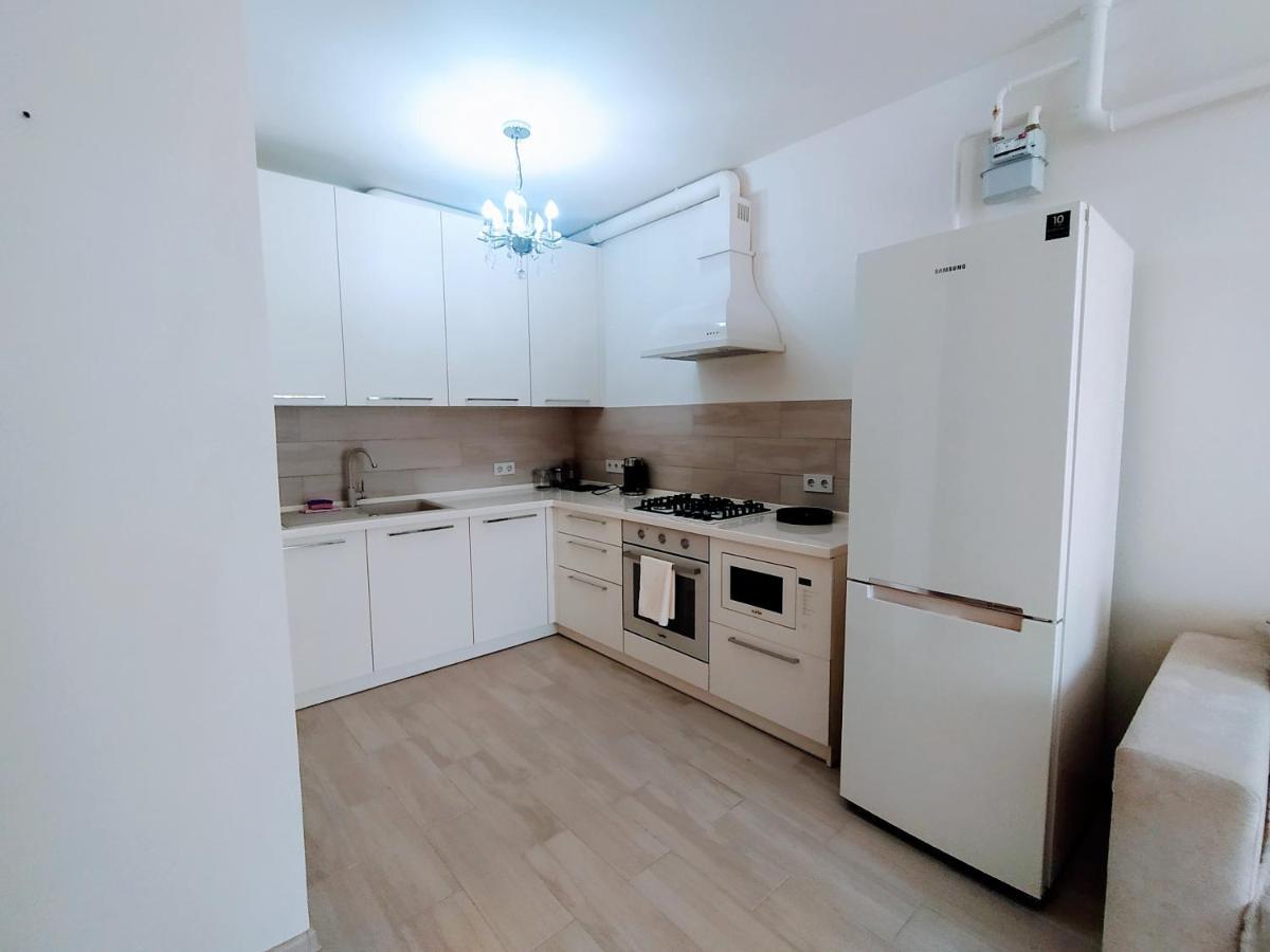 Vanilla Vip Apartment Lviv Exterior foto